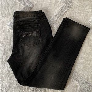 👻 3 for $20🎃Jordache Skinny Jeans Size 16"